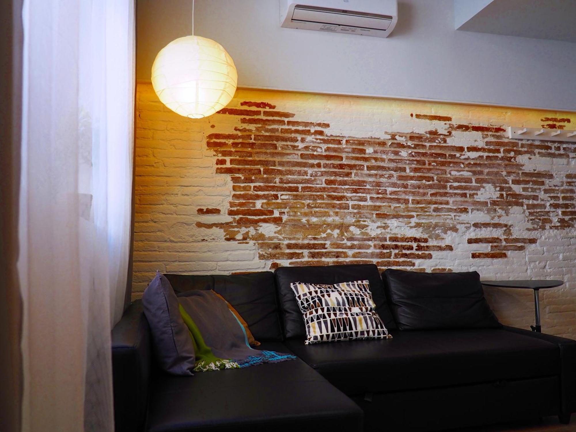 Cozy Apartment In Sants Barcelona Exterior photo